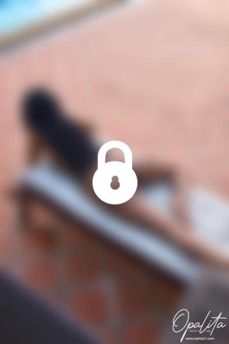 opalita-21-photoset-1-17-locked
